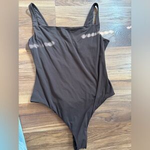 SKIMS Mocha bodysuit size L